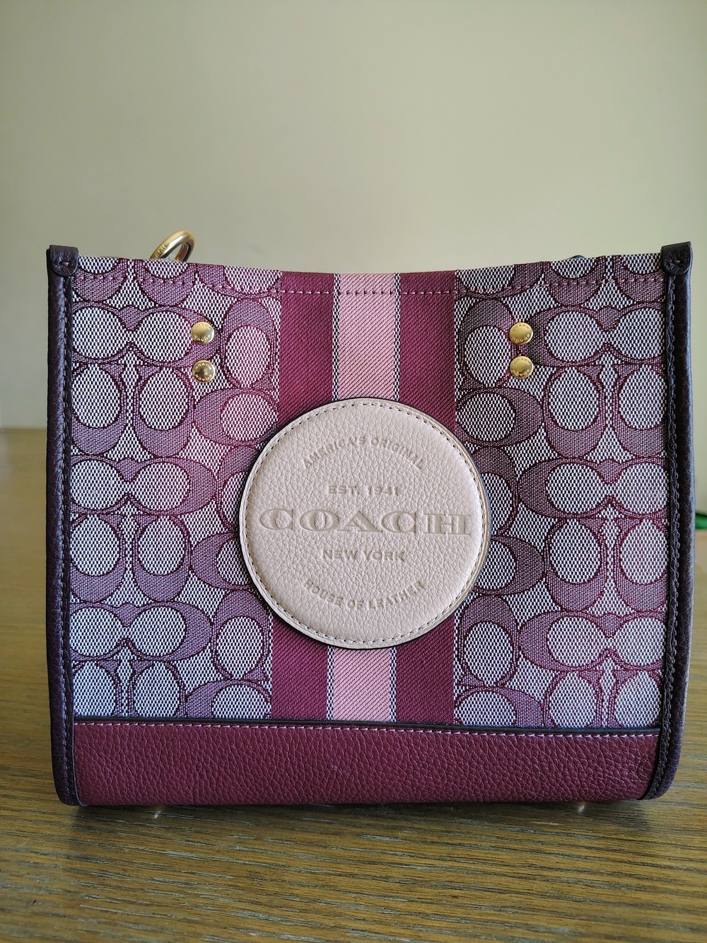 NWT Coach Dempsey Tote 22 In Signature Jacquard Stripe Wine Multi C8417